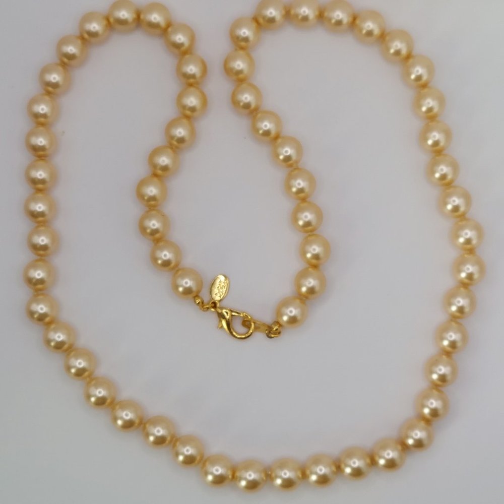 JOAN RIVERS PEARL NECKLACE